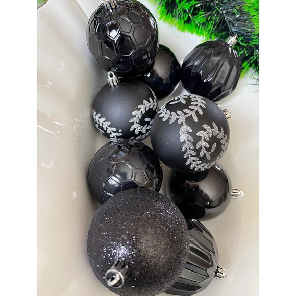 Set of 10 Black Ornaments Decorations - Picture 3 of 6